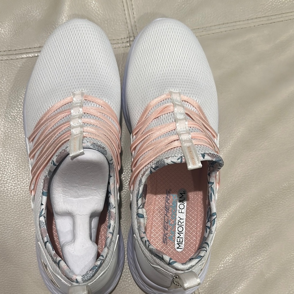 Skechers Women's White and Pink Sneakers - Picture 4 of 4